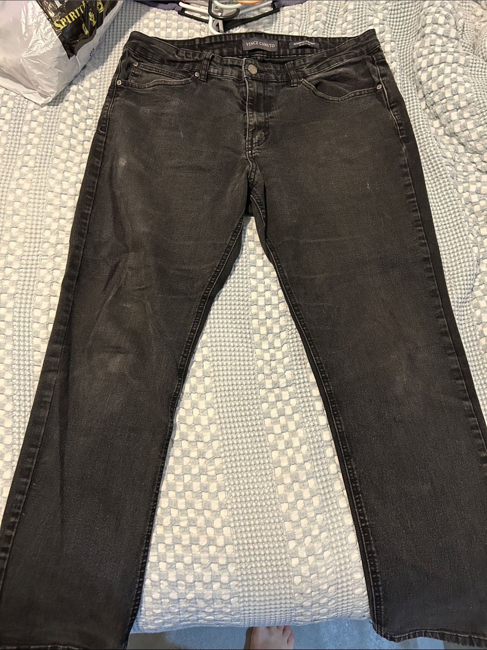 Vince Camuto Men's Washed Black Relaxed Jeans
